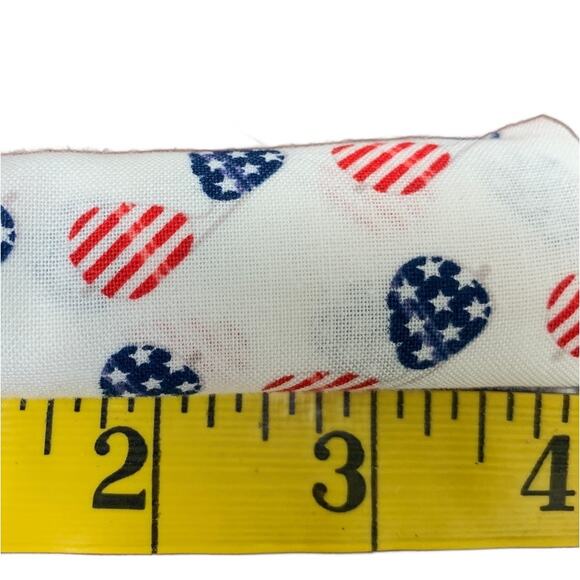 New Emma & Mila 18" X 21" USA Sunglasses Cotton Fat Quarter FQ Quilting Fabric - Picture 2 of 5